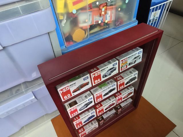 ตู้โชว์โมเดล ได้หลากหลายชนิด 4 ชั้น
ขนาด สูง 36.5 CM ยาว 29 CM ลึก 6 CM รูปที่ 6