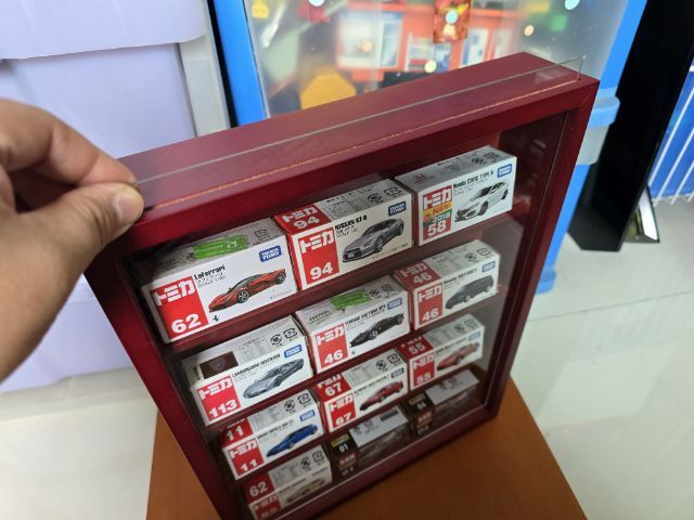 ตู้โชว์โมเดล ได้หลากหลายชนิด 4 ชั้น
ขนาด สูง 36.5 CM ยาว 29 CM ลึก 6 CM รูปที่ 8
