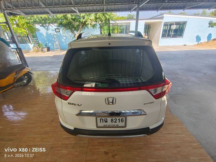Honda BR-V 2016 1.5 V Utility-car เบนซิน ไม่ติดแก๊ส เกียร์อัตโนมัติ ขาว รูปที่ 4