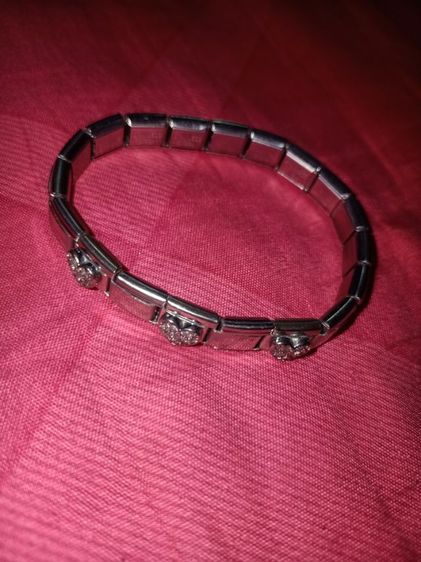   สร้อยข้อมือในภาพคือ สร้อยข้อมือชาร์มอิตาเลียน รูปที่ 5