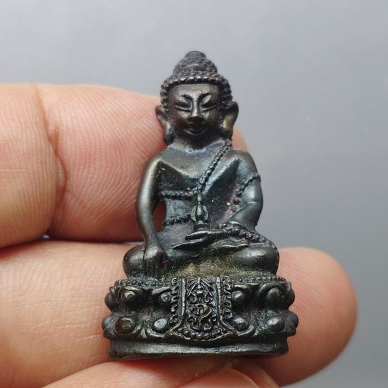 พระกริ่งคุ้มเกล้า (กริ่งศิรากาศ หน้าจีน ก้นถ้วย) เนื้อนวะโลหะ หายาก พ.ศ.2524 พร้อมตลับ หายาก รูปที่ 2