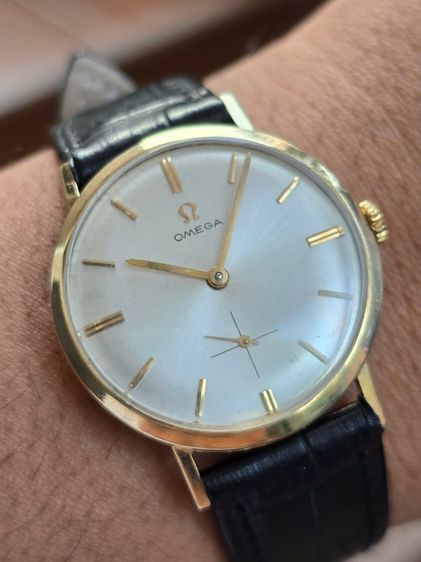 Vintage OMEGA Silver Dial 14k Solid Gold  หน้าปัดขาวSilver หลักขีด 2เข็มครึ่ง ตัวเรือนทองคำ14k   รูปที่ 3