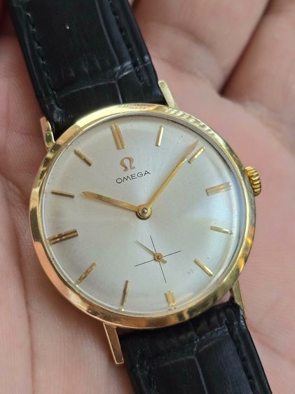Vintage OMEGA Silver Dial 14k Solid Gold  หน้าปัดขาวSilver หลักขีด 2เข็มครึ่ง ตัวเรือนทองคำ14k   รูปที่ 4