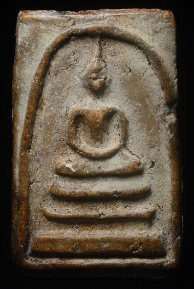 พระสมเด็จ พิมพ์ใหญ่ เนื้อแห้ง องค์นี้บางหน่อยนะครับ เก่าๆแบบนี้ เปิด 2500ครับ