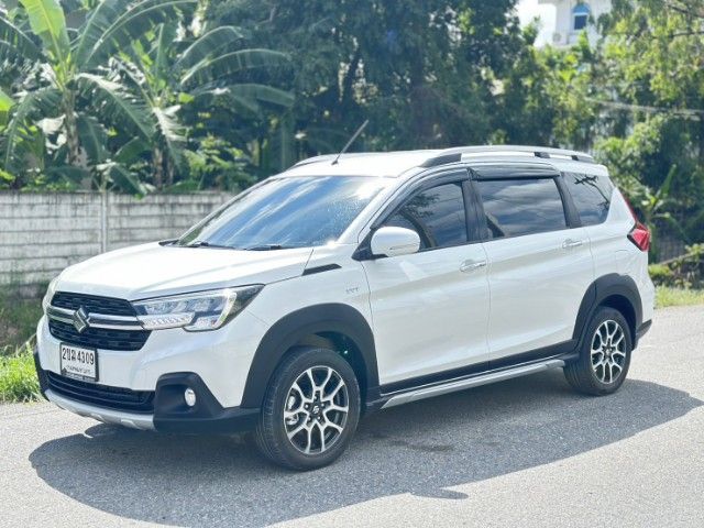 รถ Suzuki XL7 1.5 GLX สี ขาว