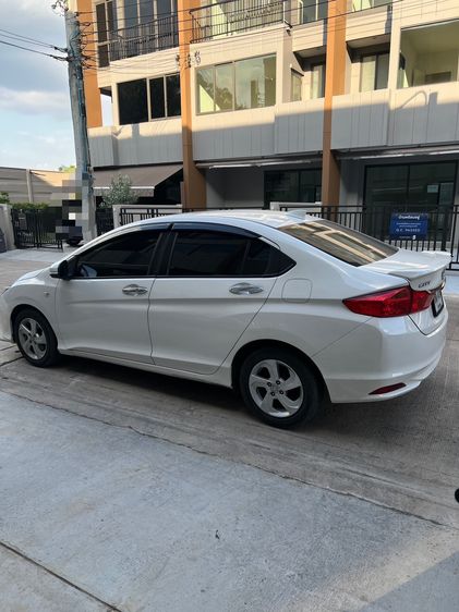 Honda City 2015 1.5 V Sedan เบนซิน เกียร์อัตโนมัติ ขาว รูปที่ 3