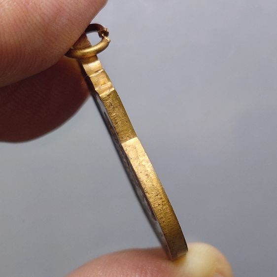 เหรียญ ร.5 ที่ระลึกครบรอบ 111 ปี โรงเรียนนายร้อยพระจุลจอมเกล้า จปร เนื้อทองแดง พ.ศ.2541 สภาพไม่ผ่านใช้ รูปที่ 4