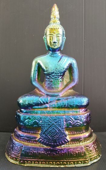 พระแก้วมรกต 25 พุทธศตวรรษ ทรงพระเจริญ เสาร์ห้า 