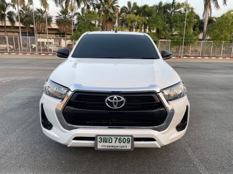 Toyota Hilux Revo 2023 2.4 Z Edition Entry Pickup ดีเซล ไม่ติดแก๊ส เกียร์อัตโนมัติ ขาว รูปที่ 2