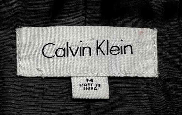⚠️Calvin Klein‼️เสื้อกันหนาวโค้ทสั้น สไตล์หรู รูปที่ 2