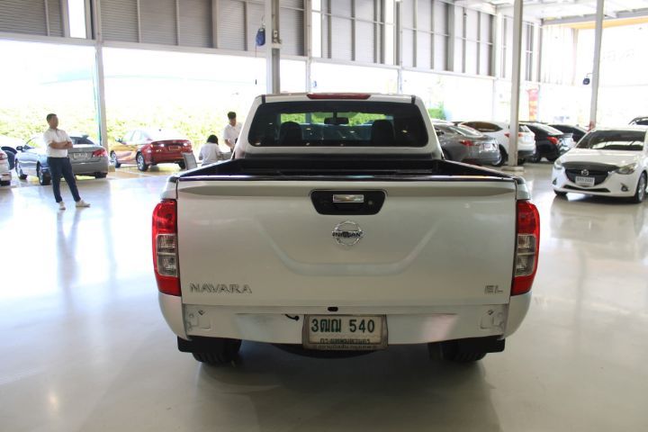 Nissan Navara 2019 2.5 E Pickup เบนซิน ไม่ติดแก๊ส เกียร์ธรรมดา เทา รูปที่ 4