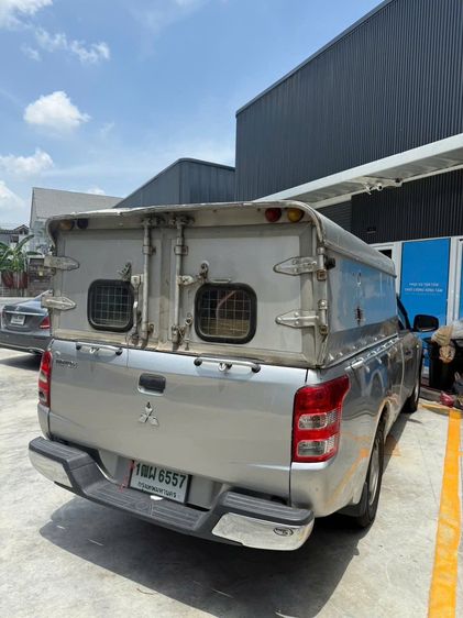 Mitsubishi Triton 2015 2.4 GL Pickup ดีเซล เกียร์ธรรมดา เทา รูปที่ 4