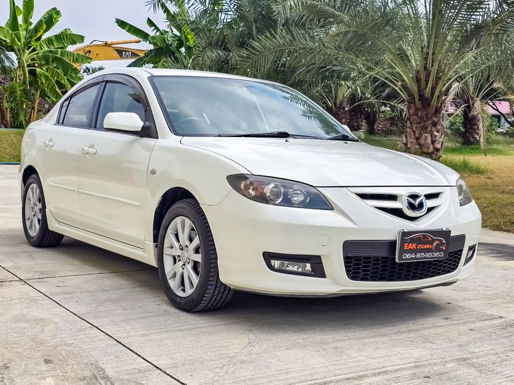 Mazda Mazda3 2010 1.6 V Sedan เบนซิน ไม่ติดแก๊ส เกียร์อัตโนมัติ ขาว รูปที่ 2