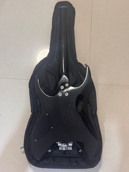 กีต้าร์ไฟฟ้า หัวตัด รูปที่ 2