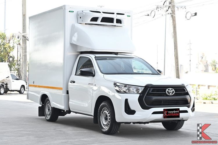 รถ Toyota Hilux Revo 2.4 Entry สี ขาว