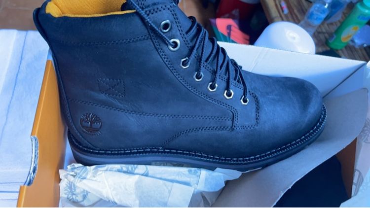 รองเท้า