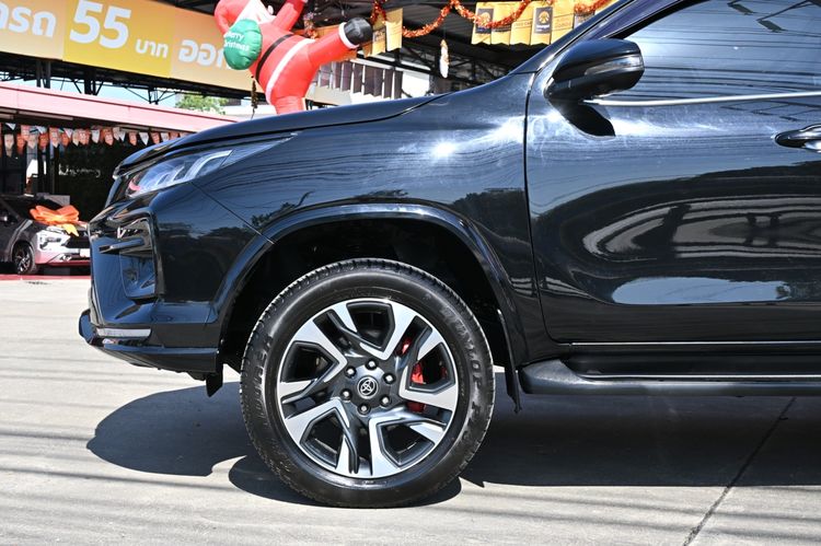 Toyota Fortuner 2024 2.8 GR Sport Sport Black Top 4WD Utility-car ดีเซล ไม่ติดแก๊ส เกียร์อัตโนมัติ ดำ รูปที่ 4