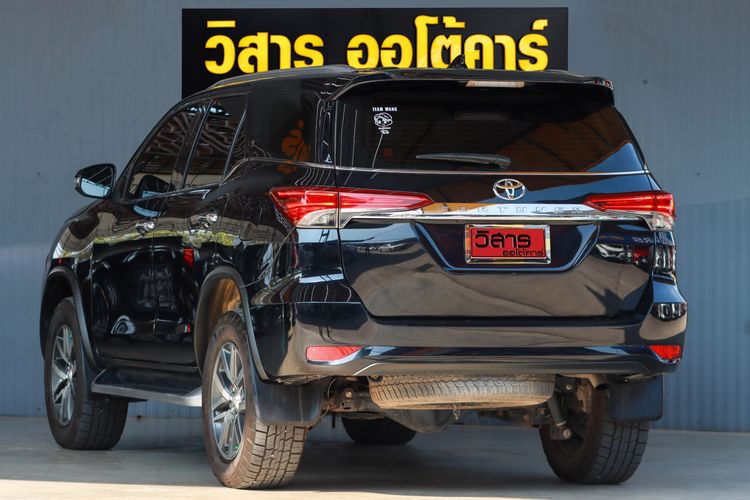 Toyota Fortuner 2019 2.4 V Utility-car ดีเซล ไม่ติดแก๊ส เกียร์อัตโนมัติ ดำ รูปที่ 4