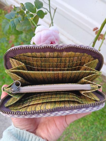 กระเป๋าสตางค์Handicraft งานถักแฮนด์เมดมือสอง  รูปที่ 3