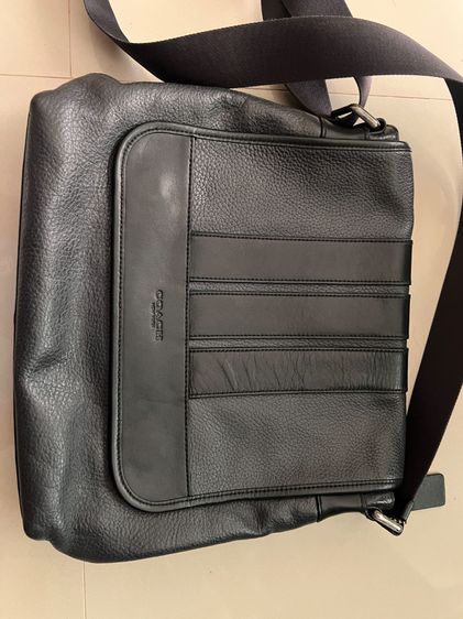 กระเป๋าสะพาย