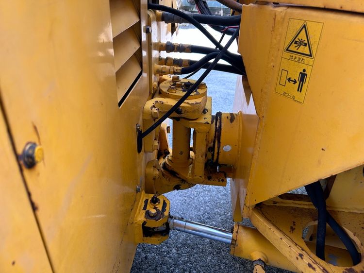 รถบดล้อหน้าเหล็กล้อหลังยาง SAKAI รุ่น TW500W-1 หนัก 4 ตัน  รูปที่ 10