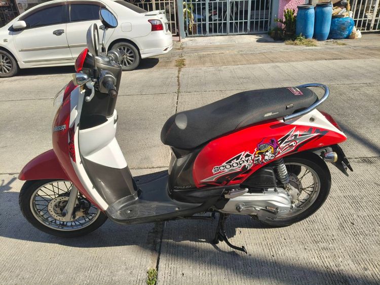 🛵ยังไงก็ขาย SCOOPY-i ปี 53 เครื่องดี สีสวย สตาร์ทมือ เล่มชุดโอนครบ+เปลี่ยนถ่ายน้ำมันเครื่องฟรี ส่งฟรี30 ก.ม รูปที่ 2