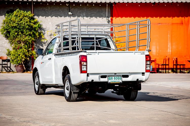 Isuzu D-MAX 2021 2.5 S Pickup ดีเซล เกียร์ธรรมดา ขาว รูปที่ 3