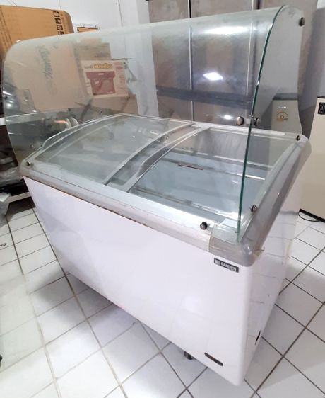 ตู้แช่ไอศครีม sanden พร้อมฝาโค้งขนาด 123  cm รูปที่ 2