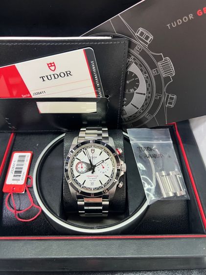 ขาว TUDOR GRANTOUR FLY-BACK กล่อง ใบ 42 mm. 