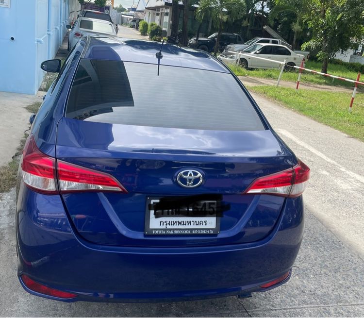 Toyota Yaris ATIV 2017 1.2 J Sedan เบนซิน ไม่ติดแก๊ส เกียร์อัตโนมัติ น้ำเงิน รูปที่ 3