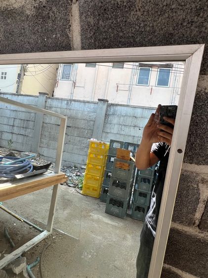 กระจกบานใหญ่ รูปที่ 4