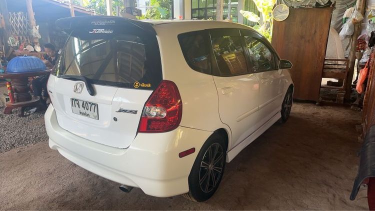รถ Honda Jazz 1.5 S i-DSi สี ขาว
