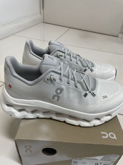 รองเท้า on cloud  รูปที่ 6