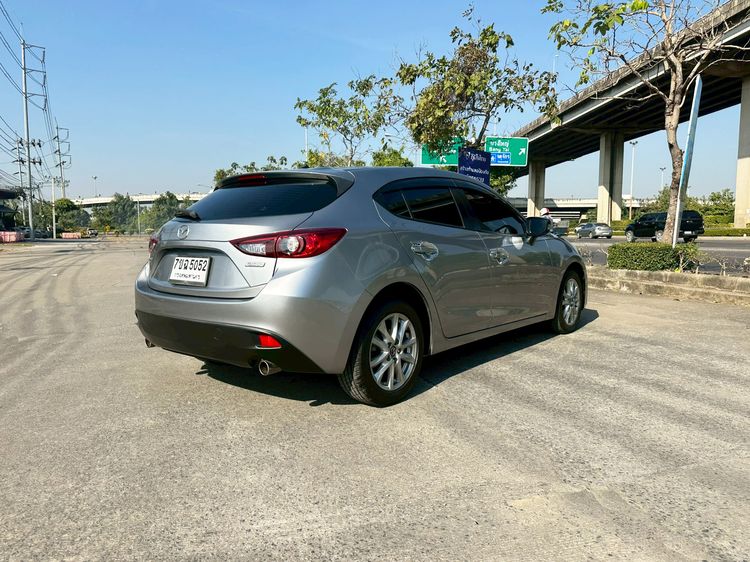 Mazda Mazda3 2016 2.0 C Sports Sedan เบนซิน ไม่ติดแก๊ส เกียร์อัตโนมัติ เทา รูปที่ 4