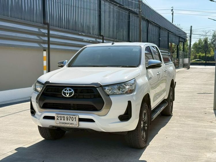 รถ Toyota Hilux Revo 2.4 Entry สี ขาว
