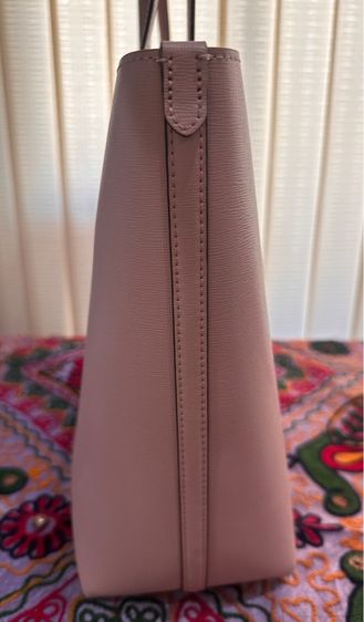 Kate Spade กระเป๋าหนังแท้ รูปที่ 4