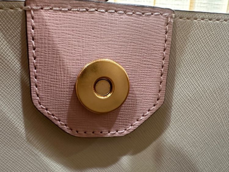 Kate Spade กระเป๋าหนังแท้ รูปที่ 7