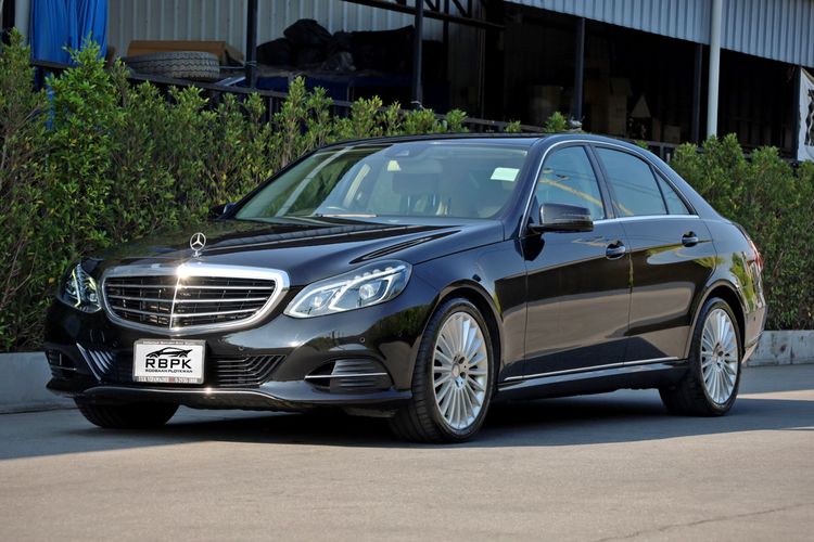รถ Mercedes-Benz E-Class E300 2.2 BlueTEC Hybrid Executive สี ดำ