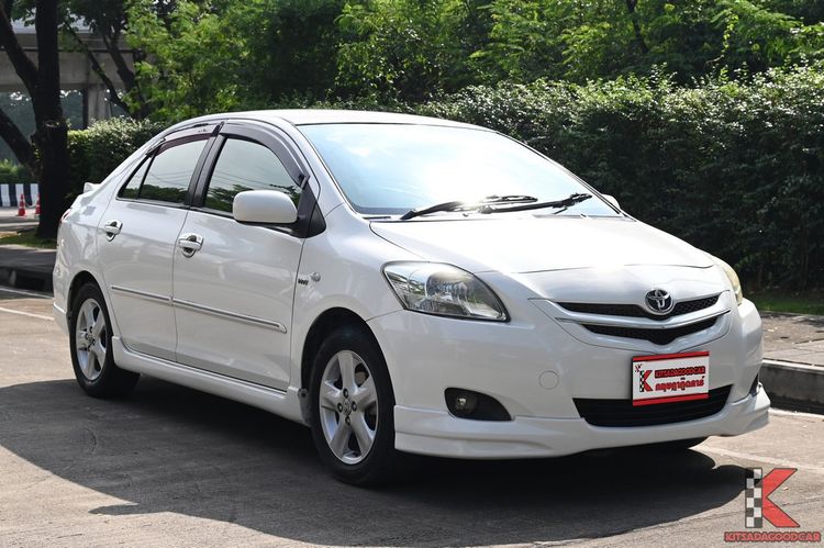 รถ Toyota Vios 1.5 E สี ขาว