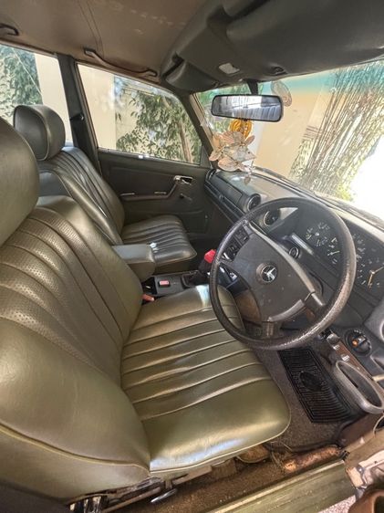 Mercedes-Benz E-Class 2025 E230 Sedan เบนซิน ไม่ติดแก๊ส เกียร์ธรรมดา เบจ รูปที่ 4