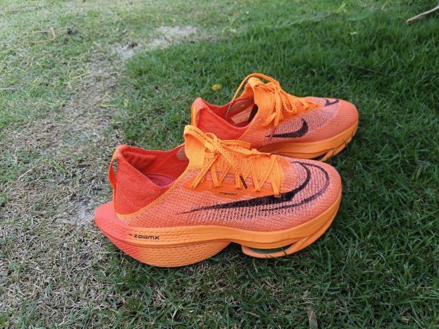 รองเท้าวิ่ง Nike alphafly next2