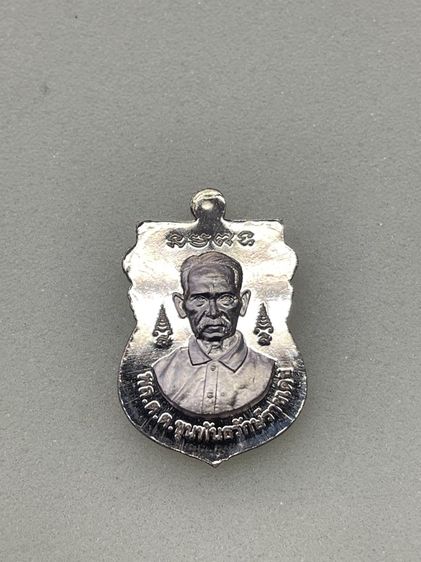 หลวงพ่อทวด เหรียญเสมาเศียรโต ด้านหลังขุนพันธ์รักษ์ราชเดช เนื้อเงินขัดเงา รูปที่ 2