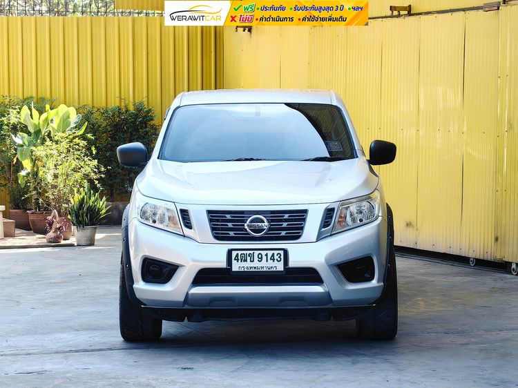 Nissan Navara 2017 2.5 S King Cab Pickup ดีเซล ไม่ติดแก๊ส เกียร์ธรรมดา บรอนซ์เงิน รูปที่ 2