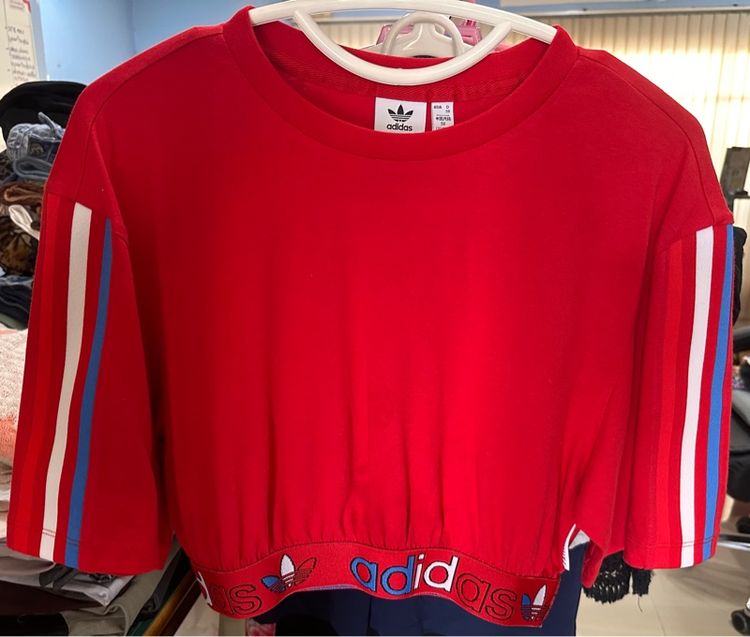 แขนสั้น แดง EU 38 เสื้อทีเชิ้ต อื่นๆ Adidas เสื้อออกกำลังกายทรงครอป