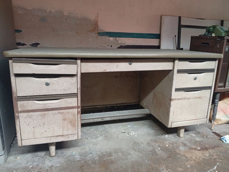 โต๊ะทำงานเหล็ก  รูปที่ 3