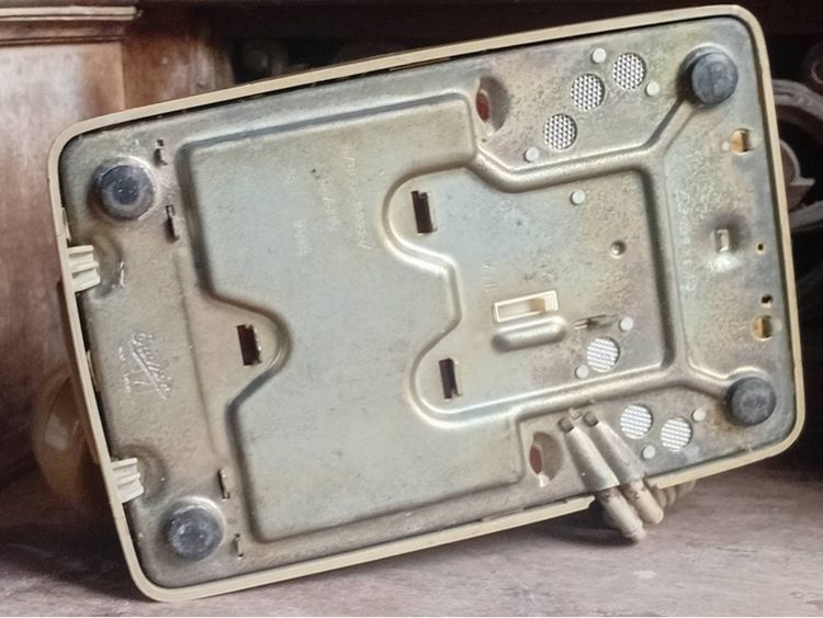 โทรศัพท์มือหมุนแนววินเทจ ericson LM  รูปที่ 4