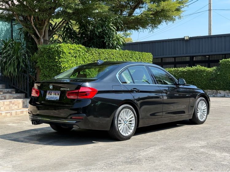 BMW Series 3 2018 320d Sedan ดีเซล ไม่ติดแก๊ส เกียร์อัตโนมัติ ดำ รูปที่ 3