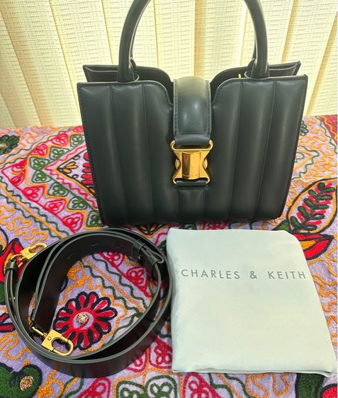 Charles Keith กระเป๋าหนังแท้ รูปที่ 7