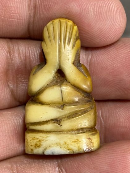 เครื่องรางหลวงพ่อเดิม