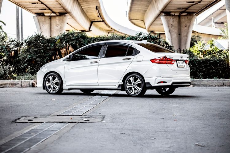 Honda City 2015 1.5 Sv i-VTEC Sedan เบนซิน เกียร์อัตโนมัติ ขาว รูปที่ 4